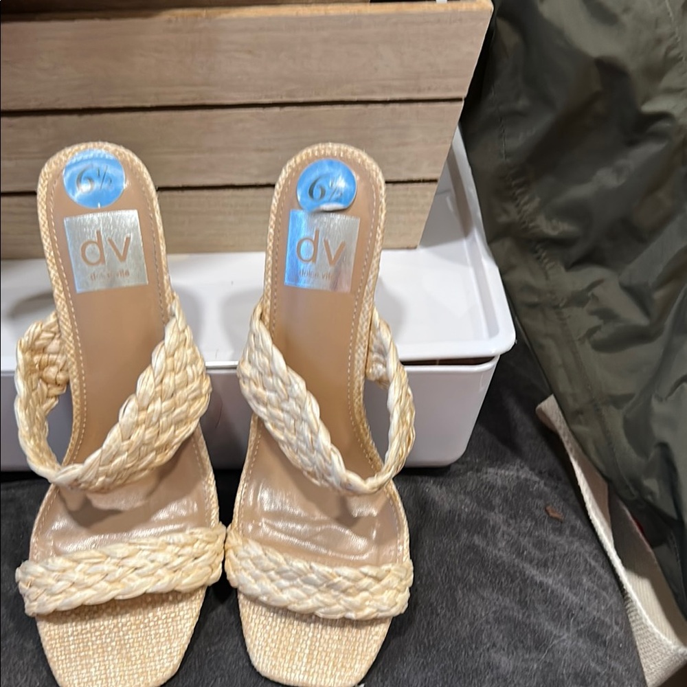 Cream Heels with Woven Design and Moderate Block Heel